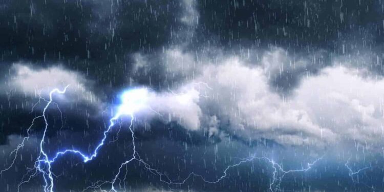 وزارة الفلاحة تدعو البحارة والفلاحين للحذر بسبب التقلبات الجوية