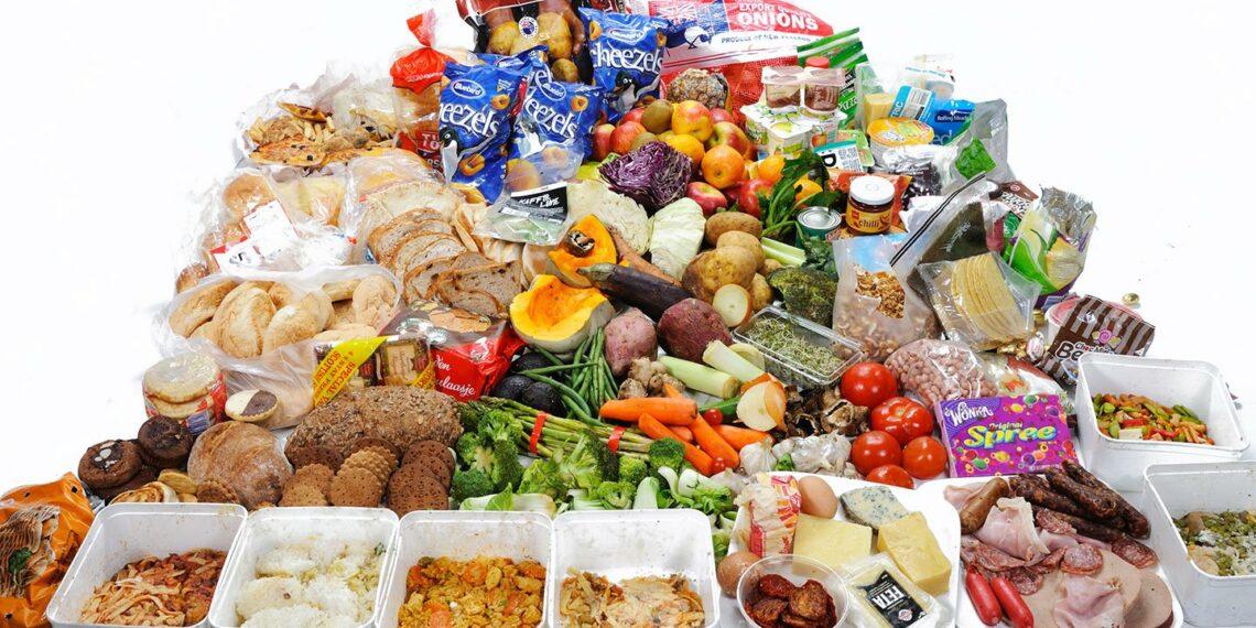 المهدية: حجز وإتلاف 4180 كلغ من المواد الإستهلاكية منتهية الصلوحية