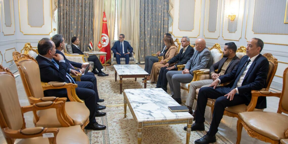 خلال لقائه بالسفير المصري: الدربالي يؤكد أهمية الدبلوماسية البرلمانية في دعم العلاقات الثنائية