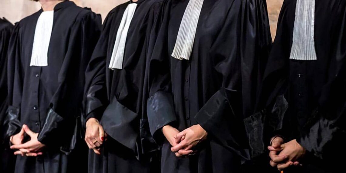 عميد المحامين يدعو وزارة العدل إلى فتح حوار جدي مع المحامين والاستماع إلى هياكلهم