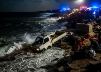 بنزرت: إنزلاق شاحنة وسقوطها في البحر