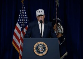 وزير الخارجية العُماني يدعو واشنطن لعدم الانخراط أكثر في الحرب