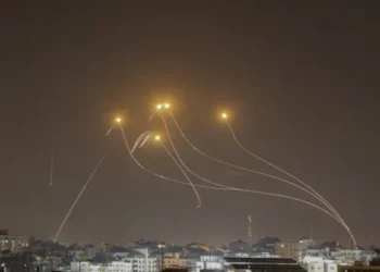 الحرس الثوري الإيراني: استهدفنا تل أبيب بصواريخ “خيبر شيكان”