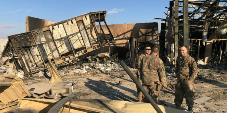 بفعل الصواريخ الإيرانية : القواعد الأمريكية في دول الخليج أصبحت غير صالحة.