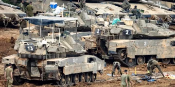 تقرير: إسرائيل تستعد لعملية برية واسعة بلبنان… ومسؤول إسرائيلي يقول «سنفعل ما فعلناه في غزة»