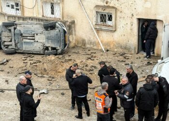 6 جرحى في إطلاق صواريخ إيرانية على إسرائيل