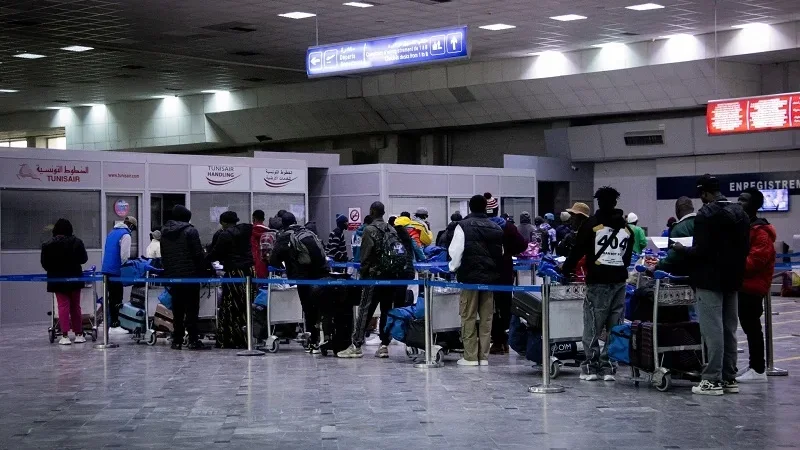 المنظمة الدولية للهجرة بتونس: عودة طوعية لـ97 مواطنا غينيا إلى بلدهم