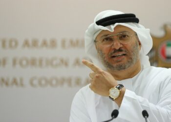 مستشار رئيس الإمارات: “أين الجامعة العربية ومنظمة التعاون الإسلامي في وقت تتعرض دول الخليج للعدوان الإيراني؟”