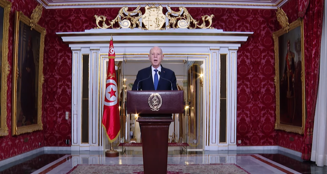 رئيس الجمهورية يهنّئ التونسيين بعيد الفطر ويؤكد تلازم معاني الاستقلال والسيادة الشعبية