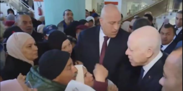 رئيس الدولة يزور مصحة العمران والصيدلية المركزية