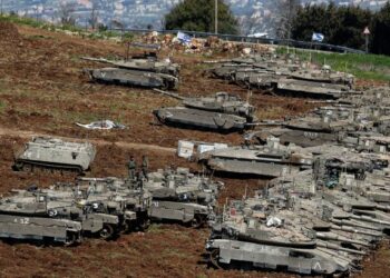 اسرائيل: عمليّة بريّة مكثفة متوقّعة في الجنوب اللبناني