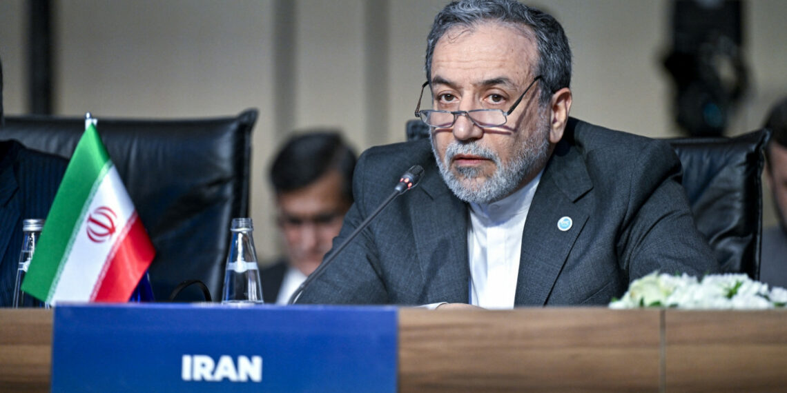 //عاجل-إيران- عباس عراقجي: على أمريكا أن تختار