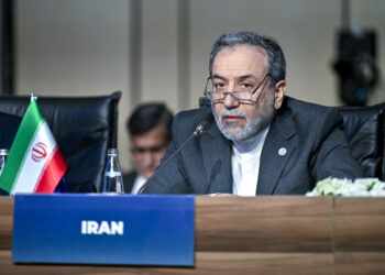 //عاجل-إيران- عباس عراقجي: على أمريكا أن تختار