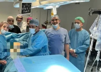 بفضل متبرعين: نجاح عمليتا زرع كبد لطفلين بالمستشفى الجامعي فطومة بورقيبة بالمنستير