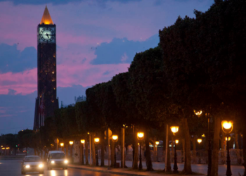 الطقس الليلة: سحب قليلة بأغلب الجهات وحرارة معتدلة