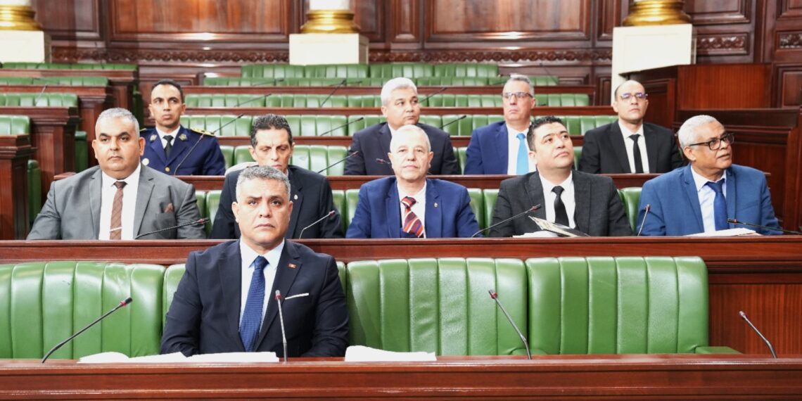 وزير الداخلية: الأمني ليس فوق القانون ومن يخطئ يتحمل مسؤوليته