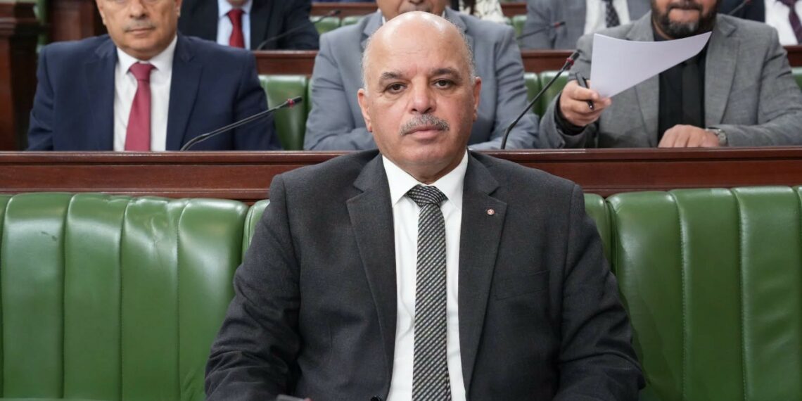 وزير النقل أمام النواب: الهدف تمكين “تونيسار” من أسطول ب21 طائرة في موفى 2026