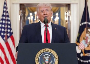 ترامب: نحن على طريق تحقيق الأه‍داف العسكرية كاملة في إيران