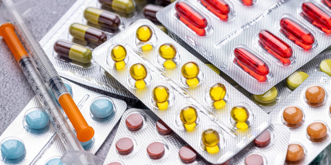 وزارة الصحة تبحث شراكة تونسية صينية لدعم صناعة الأدوية البيولوجية