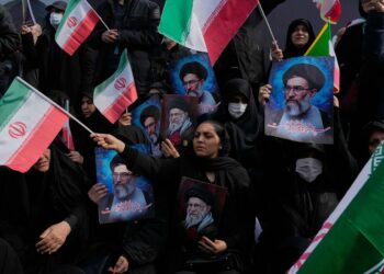 إيران/أمريكيا: طهران تشارك في المفاوضات…لا تشارك؟