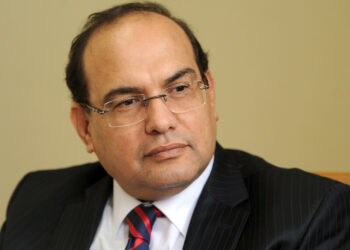 مجلس العمداء السابقين: تنديد وتضامن مع العميد شوقي الطبيب