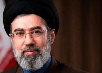 عيد الشغل: مجتبى خامنئي يدعو إلى الجهاد الإقتصادي والثقافي
