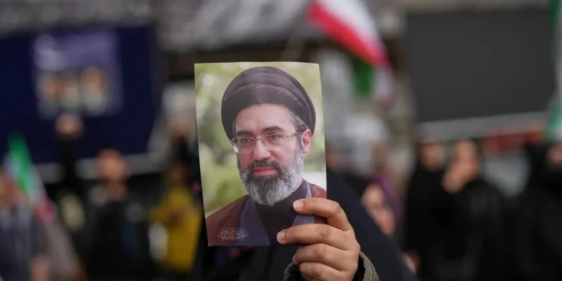 “رويترز”: خامنئي يصدر أمرا بإبقاء اليورانيوم عالي التخصيب داخل إيران