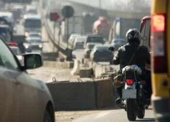 بعد حجز دراجته النارية: شاب يحاول حرق نفسه بمساكن