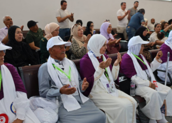 21 حاجا من عائلات الشهداء يغادرون إلى الأراضي المقدسة لأداء مناسك الحج