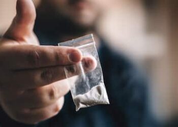 القبض على مروج مخدرات وزوجته بقفصة