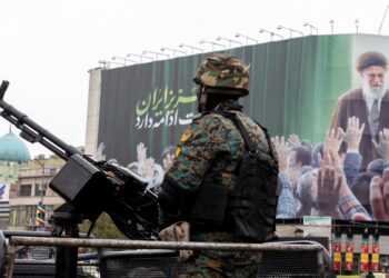 رئيس البرلمان الايراني: تحركات تشير الى سعي العدوّ لجولة جديدة من الحرب… وإيران لن تستسلم