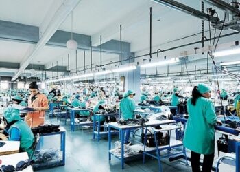 صحّة: ارتفاع خطير لعداد الأمراض المهنيّة في قطاعي النسيج والملابس