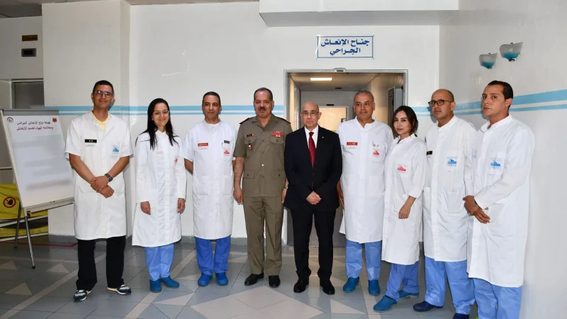 وزير الدفاع يدشّن وحدة تصوير وجناح إنعاش جراحي بالمستشفى العسكري