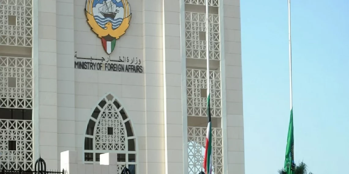 بعد هجمات الأربعاء.. الكويت تطلب من دبلوماسيين إيرانيين مغادرة أراضيها