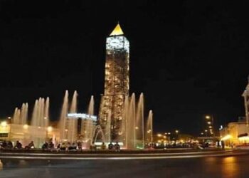 الطقس الليلة: أمطار متفرقة بالوسط الغربي، وحرارة في ارتفاع