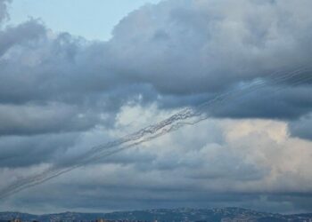 إسرائيل تقرر استهداف بيروت ردا على أي صاروخ يطلقه “حزب الله”