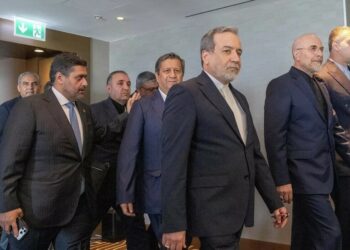 الوفد الإيراني يغادر مقرّ المحادثات مع أميركا بعد منشور لترمب