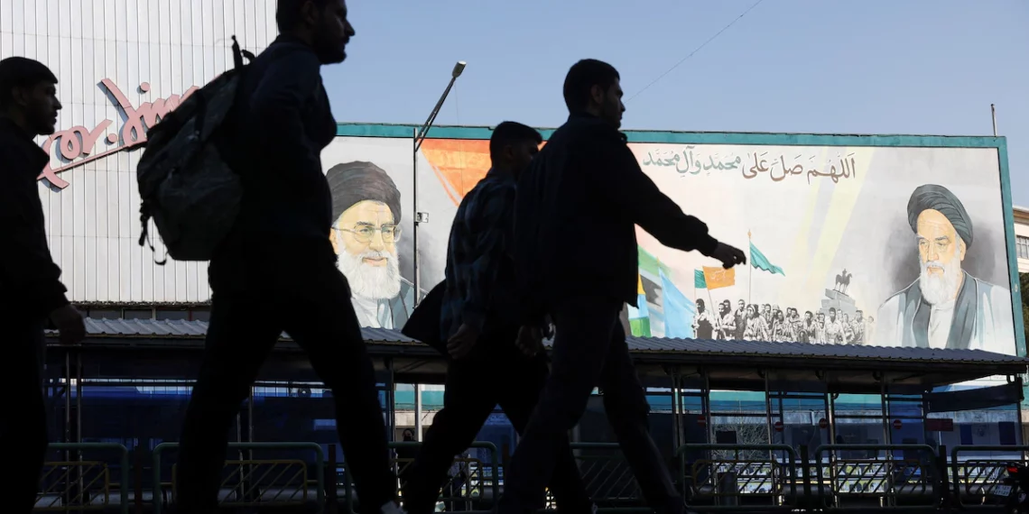 ترمب يتوقع اتفاقاً «الأسبوع المقبل»… وإيران: «لا مفرّ» من عودة الحرب
