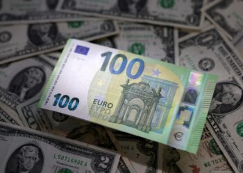 احتياطي النقد الأجنبي يغطي 102 أيام توريد