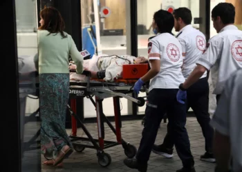 اسرائيل: 1قتيل و5 جرحى في هجوم بالرصاص في مواقع عدّة