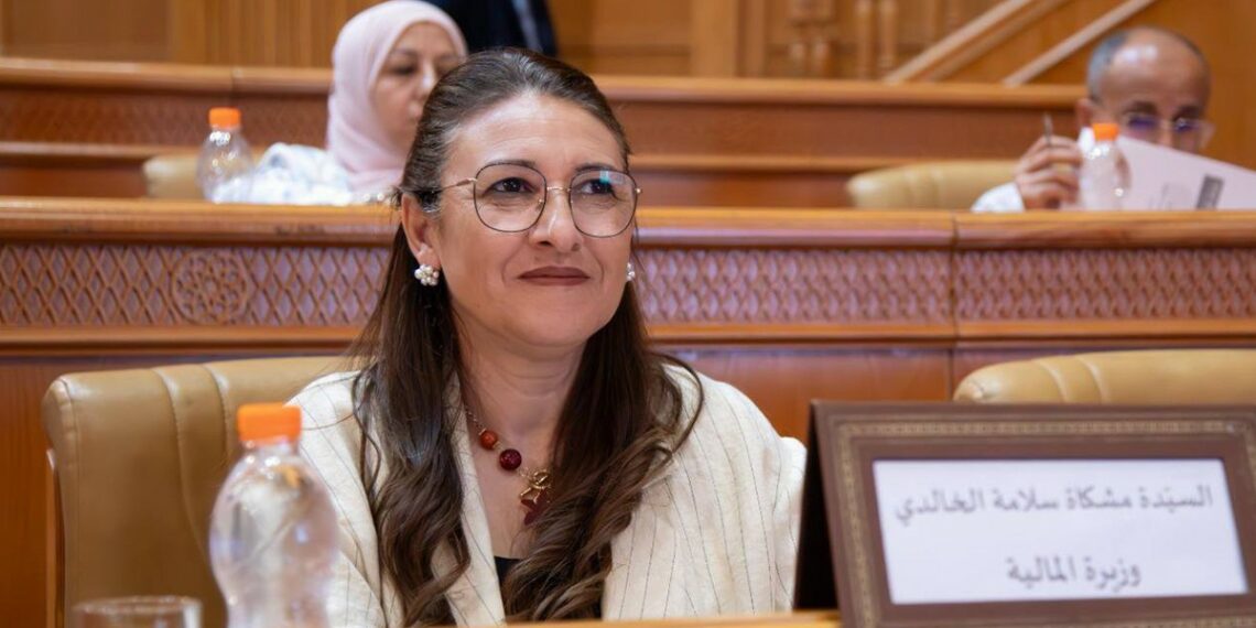 وزيرة المالية: “التصرف في الدين العمومي تتولاه هياكل مختصة وهي بدورها خاضعة لرقابة محكمة المحاسبات ولا تلجأ إلى الاقتراض متى تشاء أو كيفما تشاء”