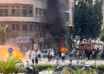 سوريا: إصابة 18 شخصا بجروح بينهم 4 عناصر شرطة جراء انفجارين في دمشق