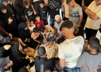 غزة.. استشهاد طفل وإصابة آخر في استهداف مسيرات إسرائيلية لنقاط توزيع المياه