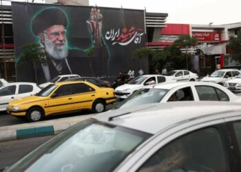 قاليباف يدعو الإيرانيين إلى الثأر لمقتل خامنئي من خلال المشاركة الواسعة في تشييعه