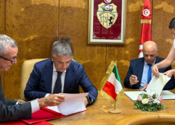 لتعزيز التعاون في النقل واللوجستية.. تونس وإيطاليا توقّعان اتفاقا إطاريا