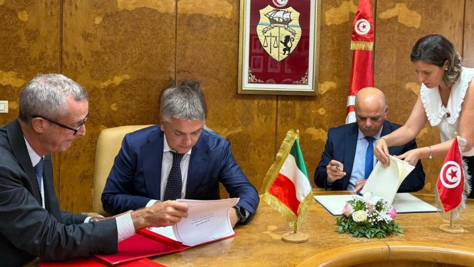لتعزيز التعاون في النقل واللوجستية.. تونس وإيطاليا توقّعان اتفاقا إطاريا