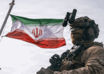 الجيش الإيراني يعلن استهداف البحرين والأردن