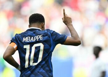 للمرة الثانية على التوالي.. مبابي يخطف الحذاء الذهبي لكأس العالم من ميسي