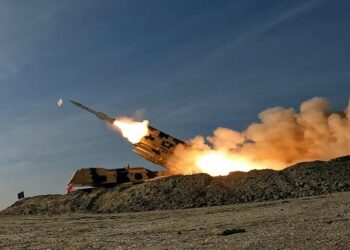 باعتراف الجنود الأمريكيين: الصواريخ الإيرانية تغيّر مسارها باستمرار
