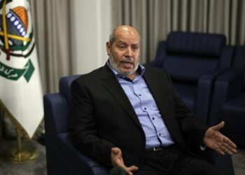 «حماس» تؤكد عزمها التحول لحزب سياسي اجتماعي